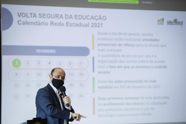 Secretário da Educação se reúne com 91 Dirigentes Regionais de Ensino