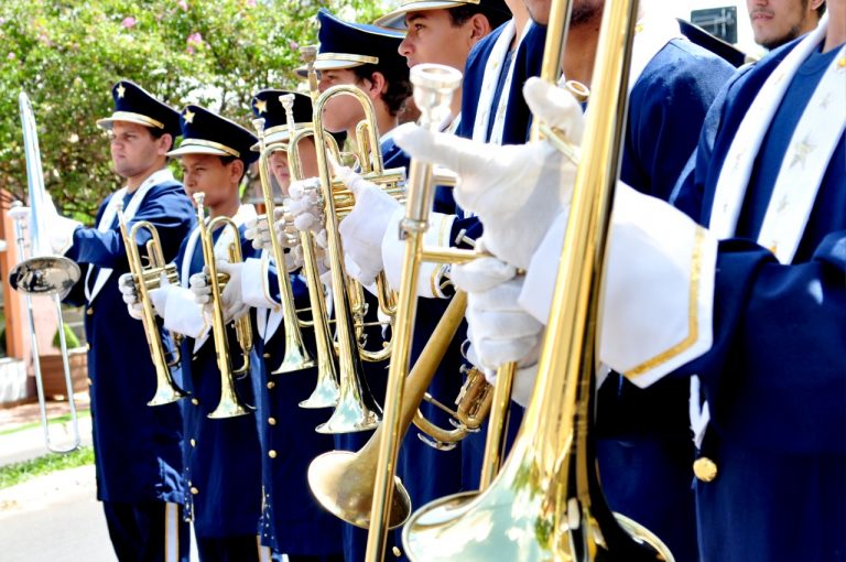 Banda Marcial e Orquestra de Viola Caipira abrem inscrições