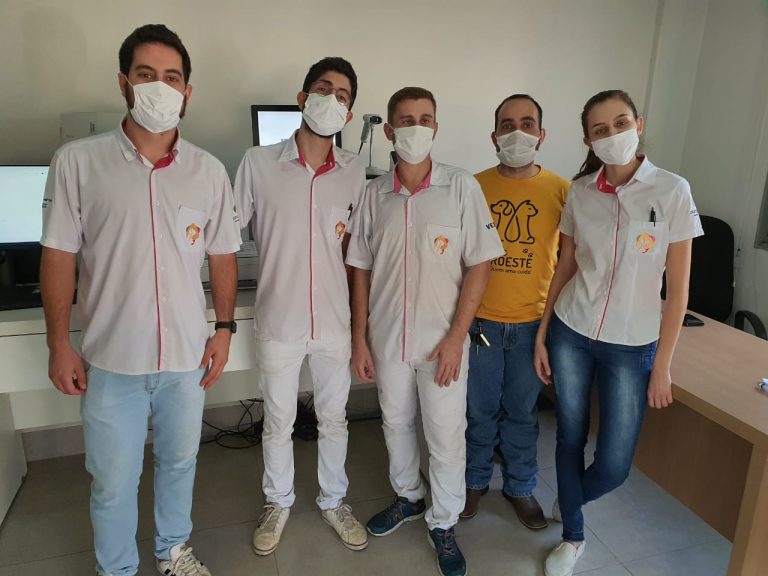 IEV promove campanha de atualização da caderneta de vacinas do seu pet