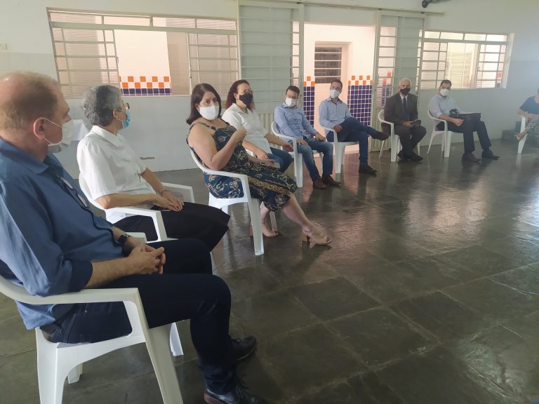 Lucélia implantará projeto ‘Integração Ensino Escola’ com Prefeitura, Santas Casas e UniFAI