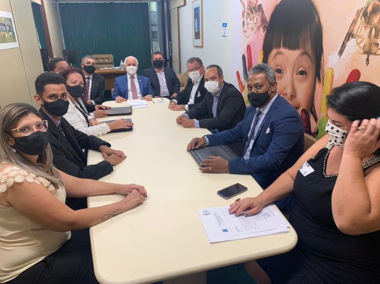 Em Brasília, Tati e Marcos buscam apoio dos deputados