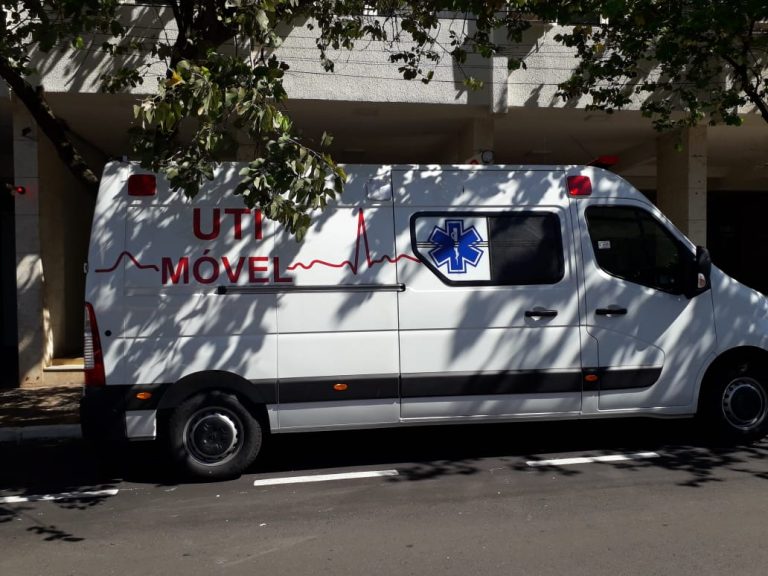 Prefeitura de Adamantina adquire UTI Móvel e ambulância