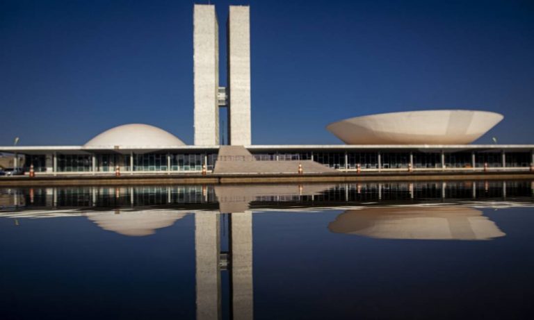 Leia com moderação