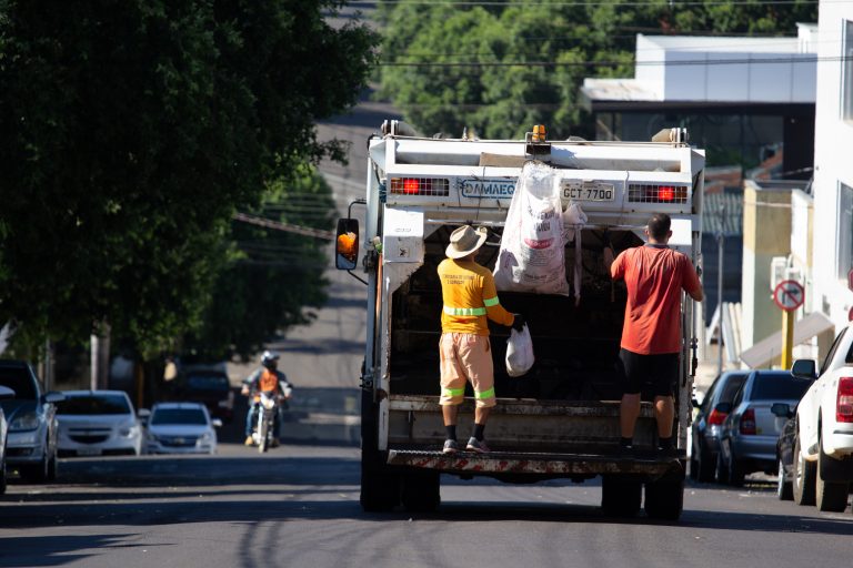 Coleta de lixo é suspensa nesta sexta-feira em Adamantina