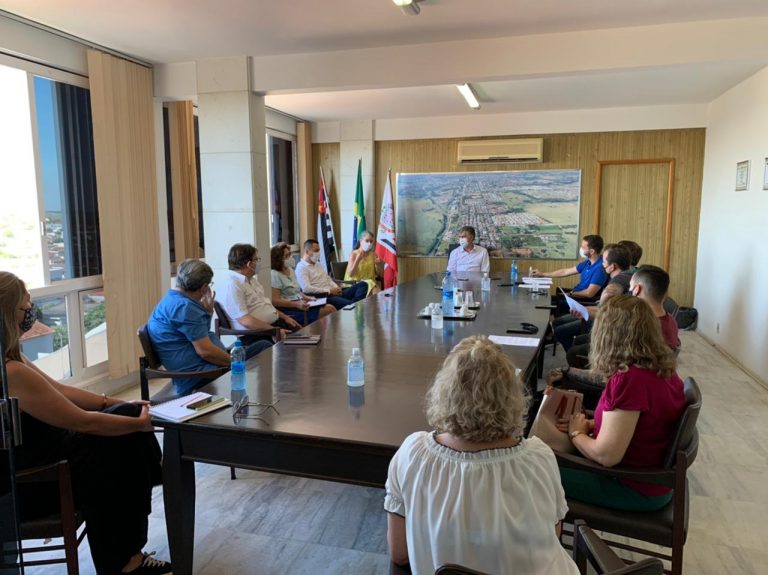 Representantes do comércio participam de encontro com prefeito de Adamantina