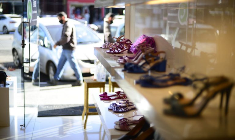 Micro e pequenas empresas têm quedas de 5,8% na inadimplência em 2020