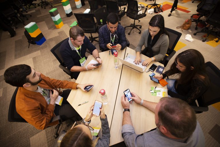 Sicredi expande programa de formação de jovens lideranças para todo Brasil
