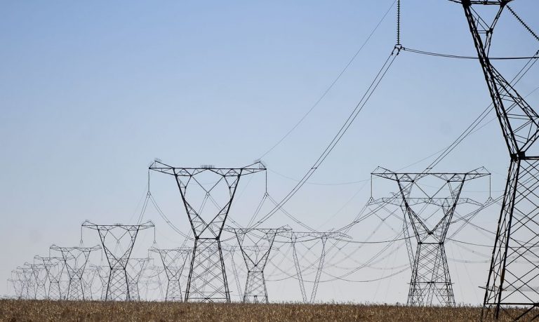 Ministério diz que setor de energia trabalha para evitar racionamento