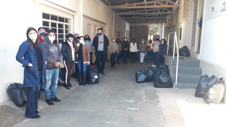 Fundo Social de Solidariedade entrega 355 cobertores a entidades assistenciais de Adamantina
