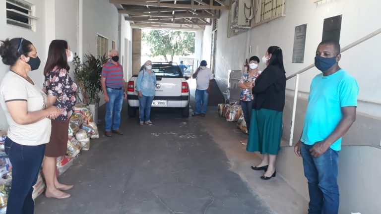 Entidades municipais recebem doações provenientes da campanha do Sicoob Nosso