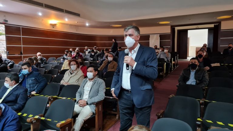 Prefeitura de Adamantina participa de reunião da Secretaria de Educação do Estado