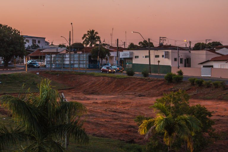 Terreno ao lado da rodoviária ganhará memorial em homenagem às vítimas da covid-19
