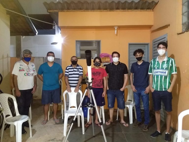 Grupo se reúne para formar associação de astronomia em Adamantina