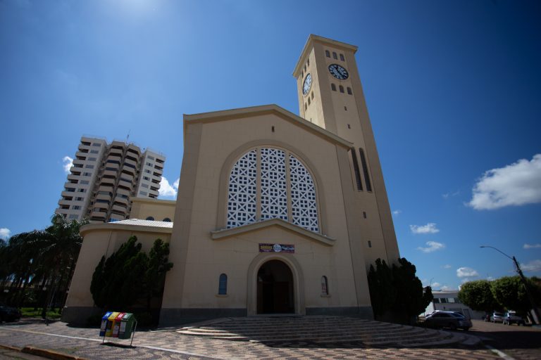 Paróquia Santo Antônio realiza mutirão de confissões nesta sexta