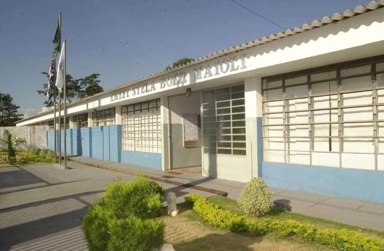 Aulas voltam 100% presenciais na escola municipal de Salmourão