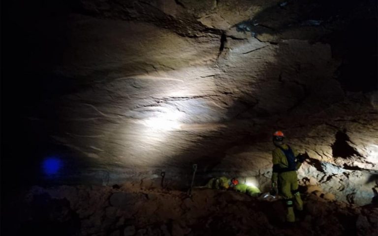 Bombeiros confirmam uma morte no desabamento em gruta no interior paulista