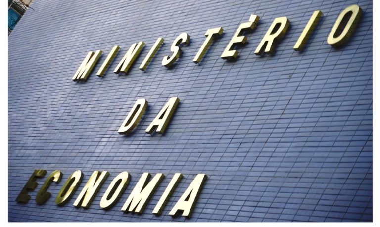 Governo reduz previsão de crescimento da economia para 5,1% este ano