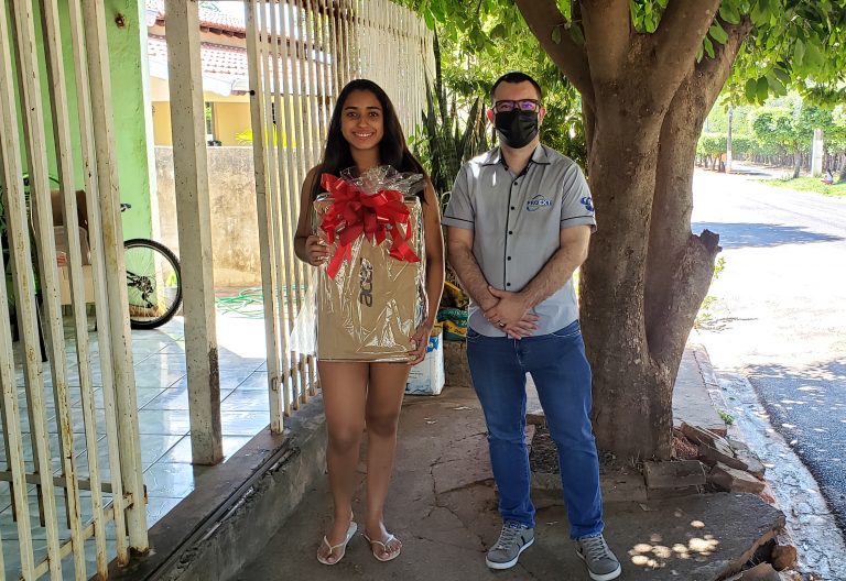 Extensão da UniFAI faz visita a escolas e entrega brindes a alunos impedidos de vir à Mostra de Profissões por causa de vendaval