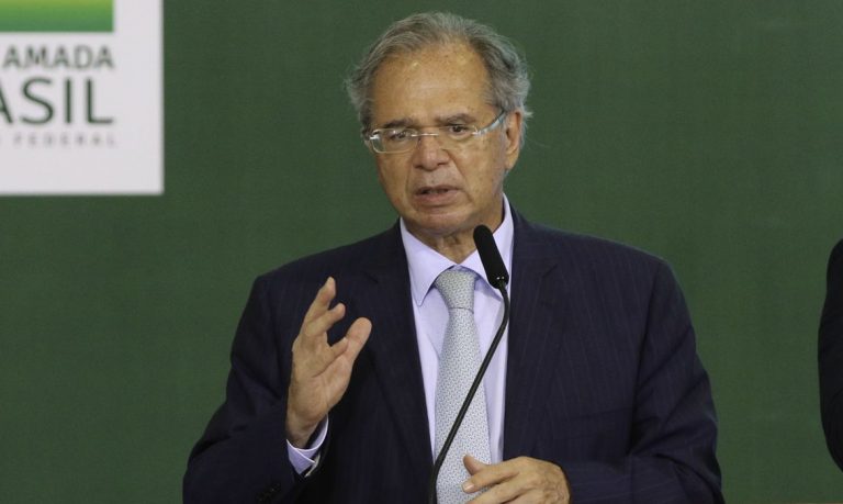 Brasil corta em 10% as tarifas de importação