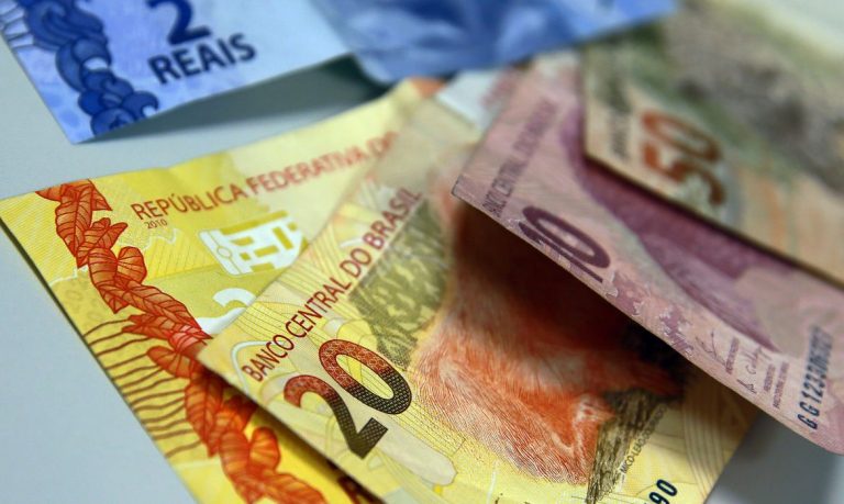 Caixa inicia pagamento do Auxílio Brasil