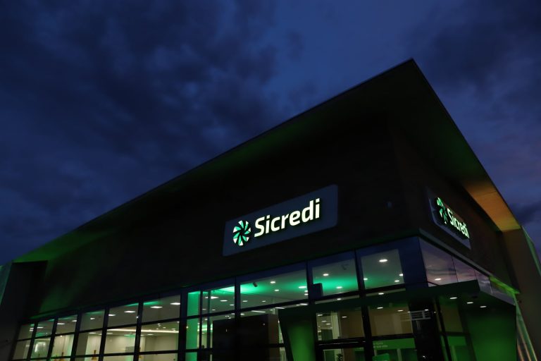 Sicredi conta com nova agência em Adamantina