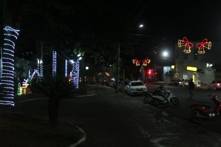 Lojas de Adamantina funcionam até às 22h a partir desta segunda