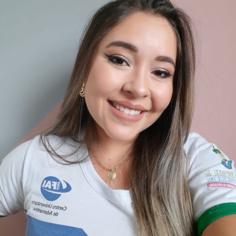 Diplomada em Matemática é aprovada no Mestrado da UFABC