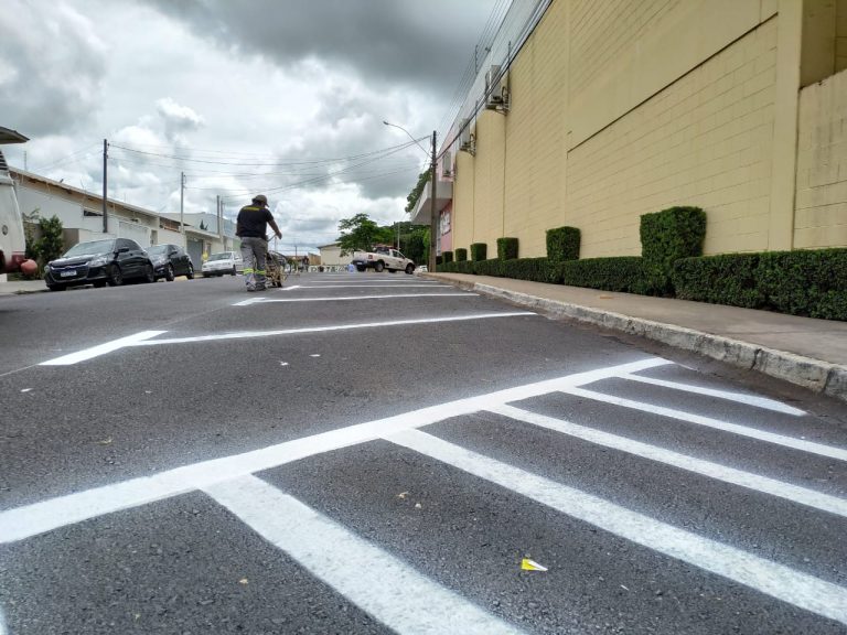 Rua Syrlene Rodrigues de Castro passa a ser mão única na quadra do Sete Supermercado