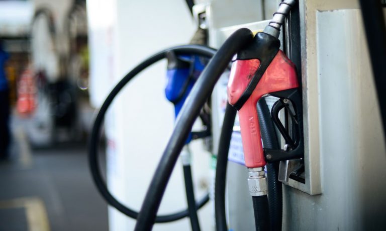 Gasolina subirá até R$ 0,34 e etanol, R$ 0,02 com reoneração parcial