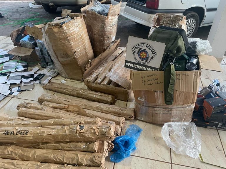 Polícia Militar apreende R$ 300 mil em produtos de descaminho na SP-294