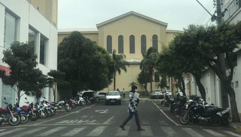 Prefeitura de Adamantina alerta para baixa adesão de vacinas e queda nas temperaturas
