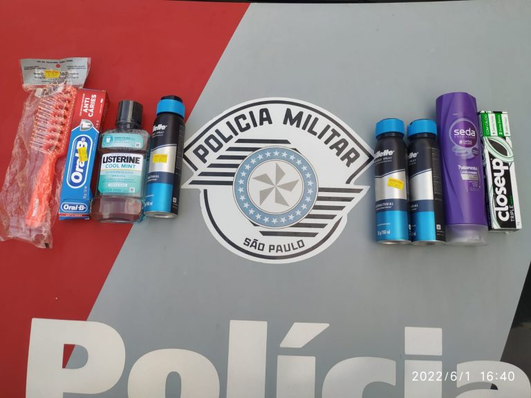 Homem vai preso após furtar produtos de higiene de mercearia