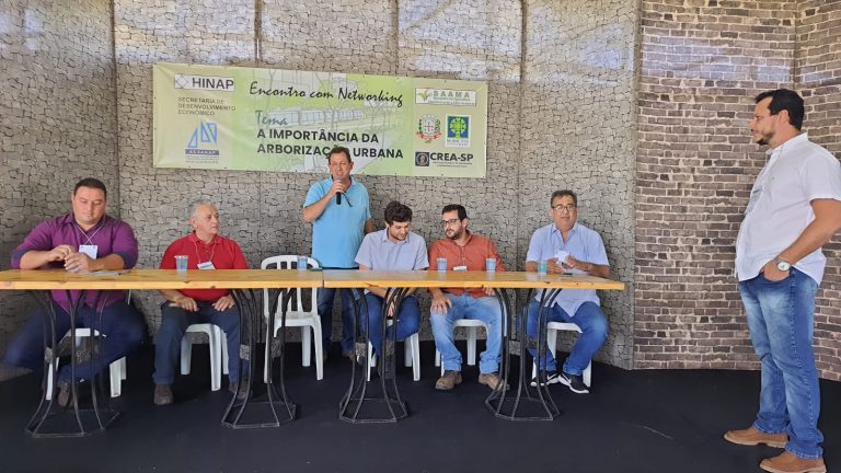 Adamantina sedia encontro que trata sobre a importância da arborização urbana