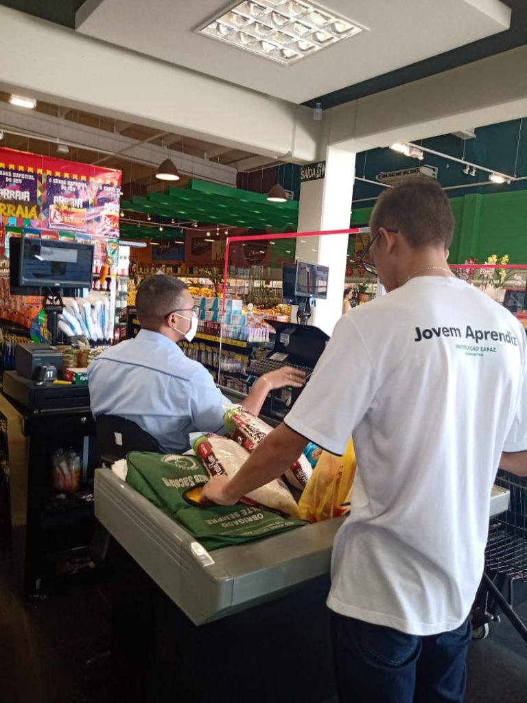 Instituição Capaz de Adamantina bate recorde com 300 jovens trabalhando