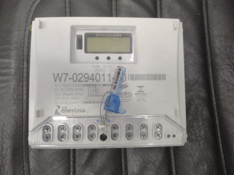 Homem vai preso após furtar medidor de energia