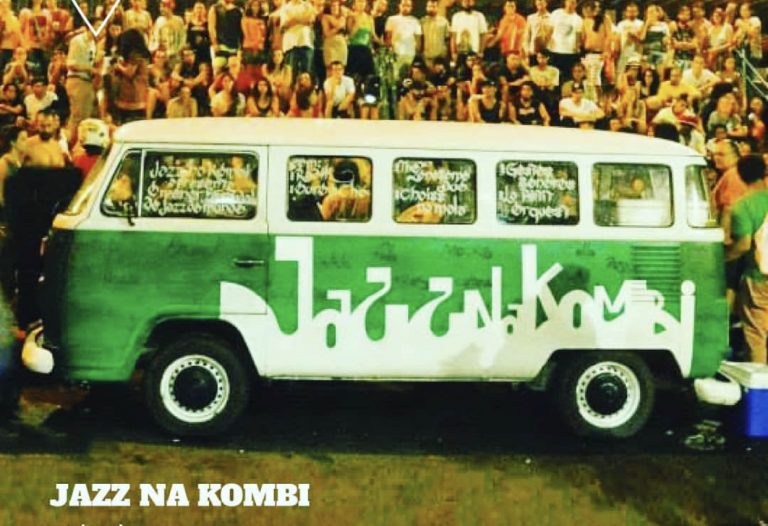 Proximidade com o público e imersão auditiva: Jazz na Kombi se apresentará em Adamantina