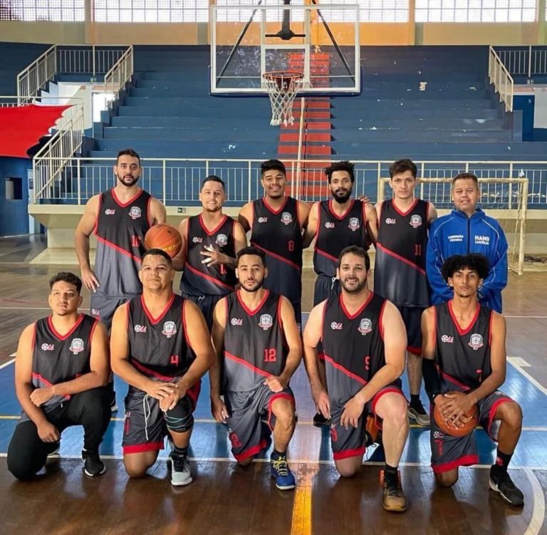 Adamantina estreia equipe de basquete nos Jogos da Juventude e Regionais
