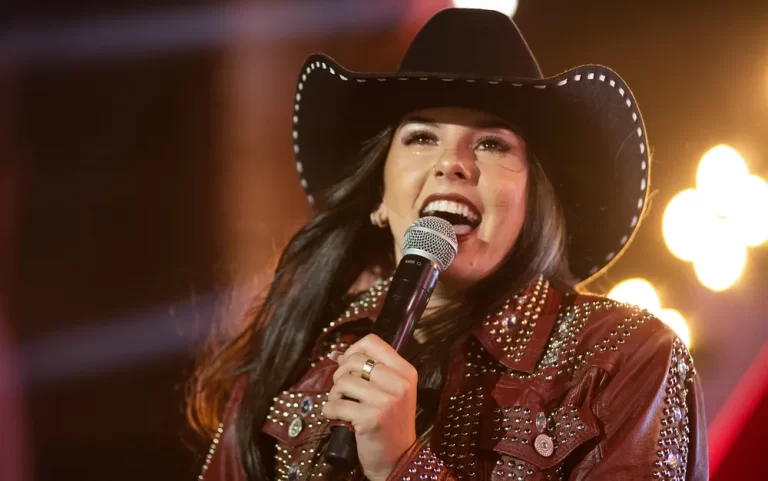 A “boiadeira” do sertanejo, Ana Castela se apresenta na ExpoVerde hoje