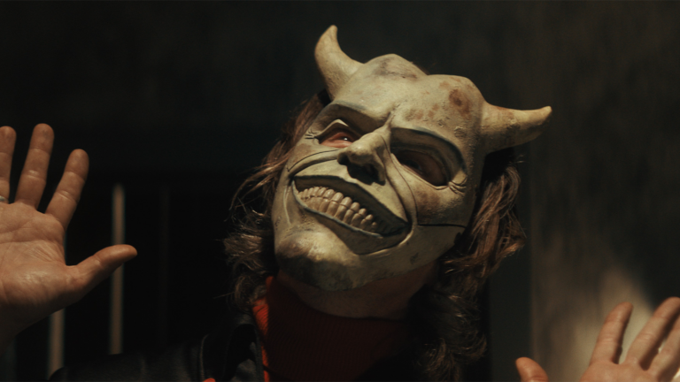 “O Telefone preto”, um dos melhores filmes de terror do ano, é exibido no Cine HOS