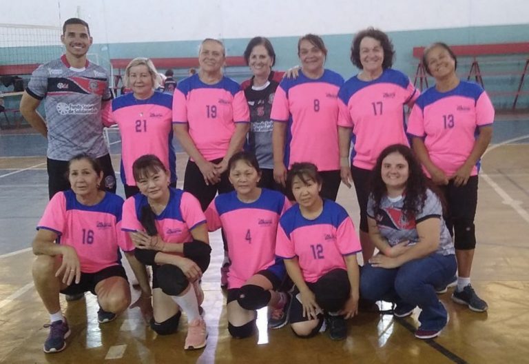 Adamantina é campeã em torneio de vôlei adaptado