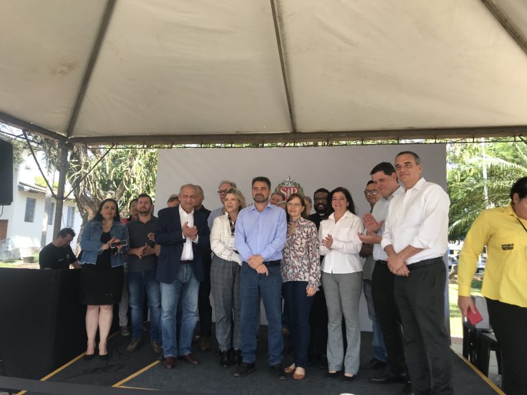 Governo de São Paulo entrega a recuperação de vicinais da região