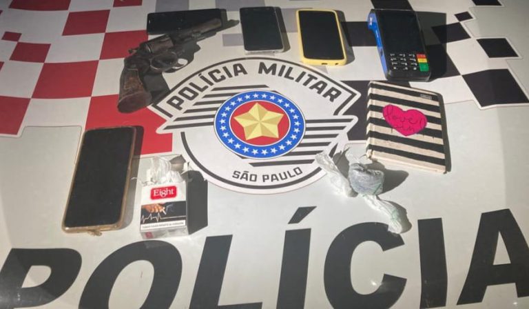 Homem vai preso após tentar matar policial