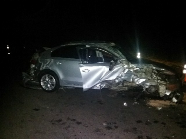 Carro fica destruído em acidente na região