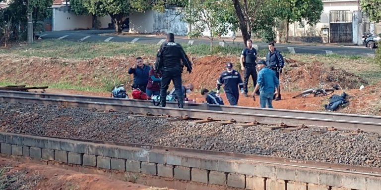 Homem morre atropelado por trem em Rio Preto