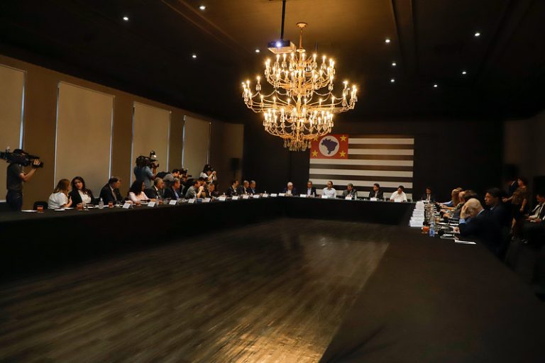 Governo de SP faz primeira reunião com novo secretariado no Palácio dos Bandeirantes