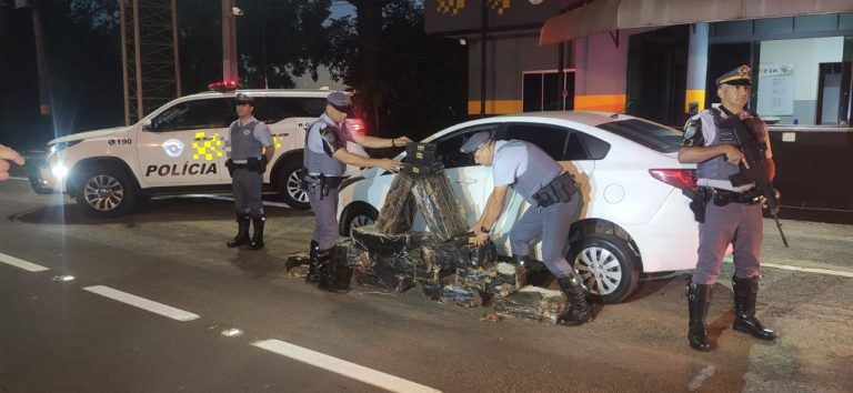Homem é preso com 250kg de maconha na SP-294