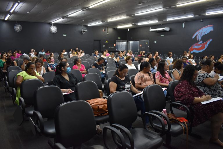 Comissão promove encontro com as empreendedoras que participarão da Feira de Adamantina