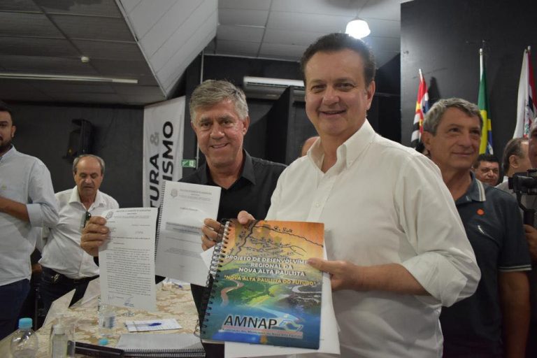 Novamente, Amnap entrega propostas de desenvolvimento ao Estado