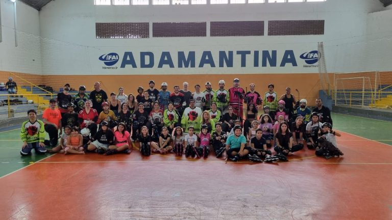 Técnico da seleção brasileira de hockey inline participa de clínica em Adamantina