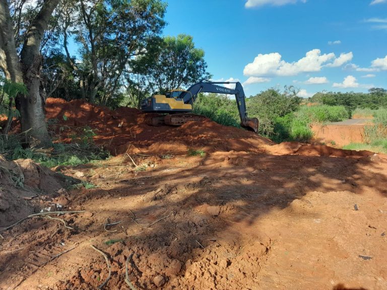Tem início construção de nova ponte em vicinal de Parapuã
